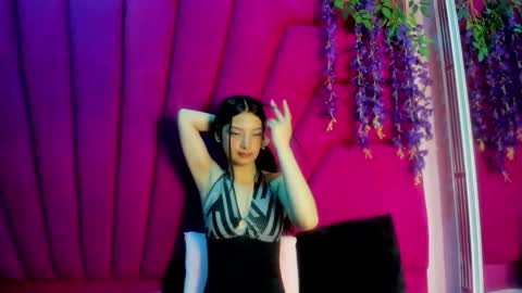 aurora online show from October 15, 6:43 pm