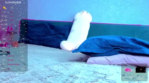 Aurora online show from November 7, 6:02 pm