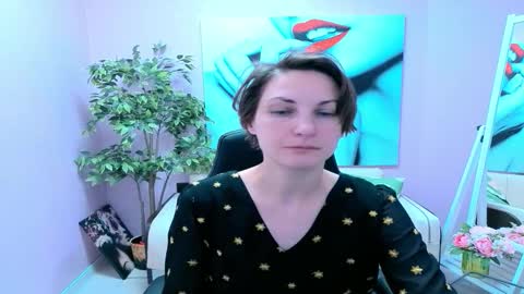 Aurora online show from February 7, 3:27 pm