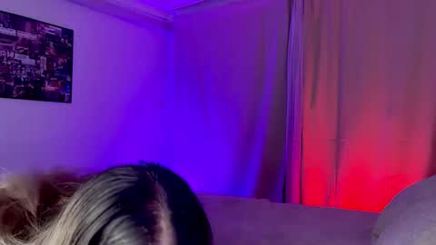 aussielulu online show from February 22, 8:48 am