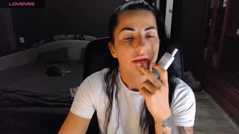 Ava online show from December 5, 4:19 pm