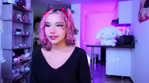 AVA online show from April 11, 1:04 pm