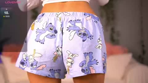 Ava online show from April 16, 9:39 pm