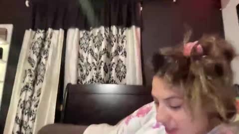 Ava Monroe online show from November 12, 7:06 am