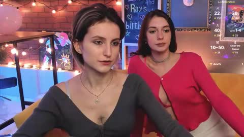 Avie online show from September 13, 6:38 pm