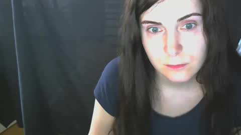 avialenne online show from June 1, 2:08 pm