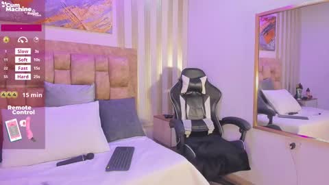 AVIS  online show from September 13, 11:13 pm