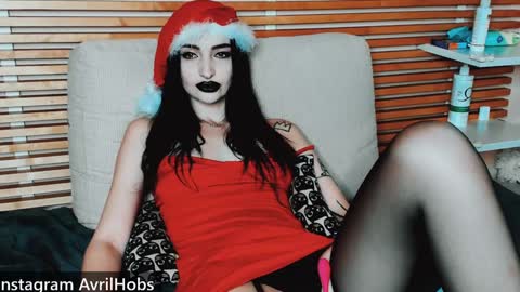 Avril online show from December 25, 3:17 pm