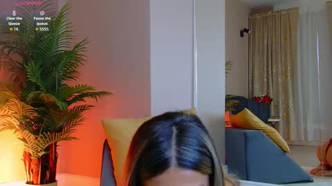 AVRILL CYRUX online show from January 16, 8:54 am