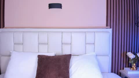 Avy  online show from April 17, 11:34 am