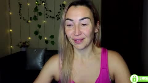 Jully online show from November 27, 6:33 pm