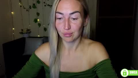 Jully online show from September 27, 6:04 pm