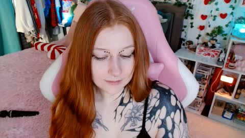 Ayla hill online show from April 9, 6:19 am