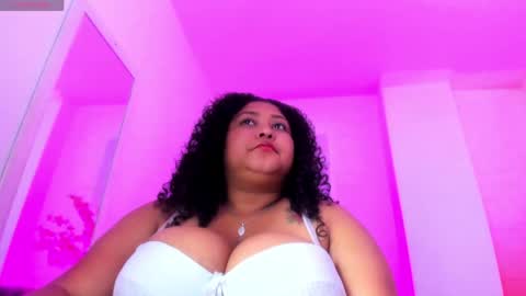 Ayliinn  online show from April 21, 1:42 am