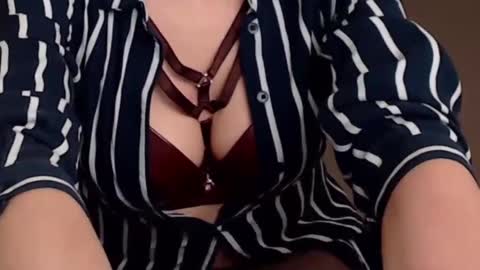 aylynrichard online show from February 8, 7:15 am