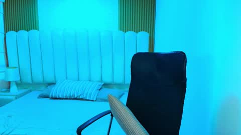 Azul online show from February 4, 12:30 pm