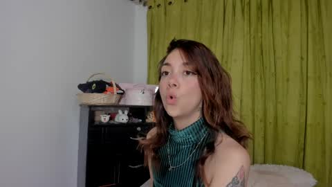 azumi saan online show from April 14, 1:49 am