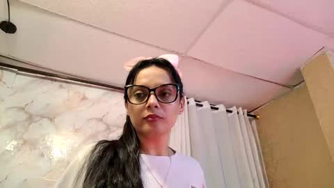 azura lion online show from April 30, 4:39 am