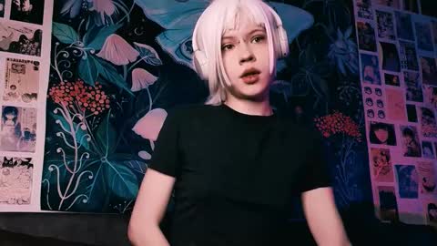 Snapshot of babe_moister chatting on October 15, 5:54 am babe_moister online show from October 15, 5:54 am