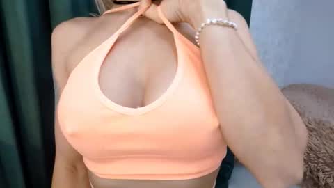 Alis online show from December 14, 8:03 pm