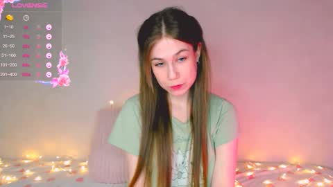 Kira online show from December 17, 2:21 pm