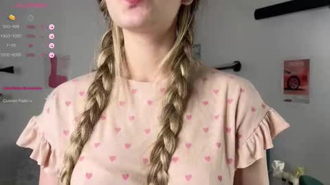 Ruth online show from October 14, 8:22 pm