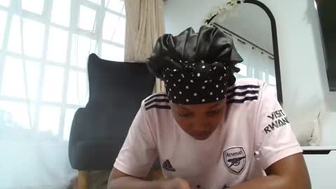 baddestslut001 online show from April 15, 4:02 am