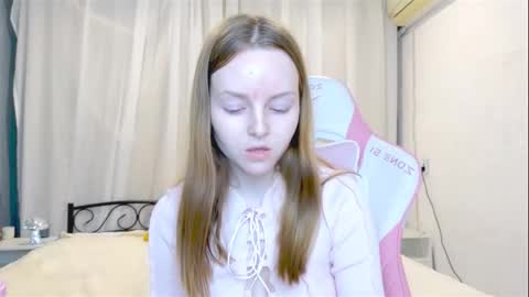 Alice                                                            see you on December 16th online show from September 12, 10:39 pm