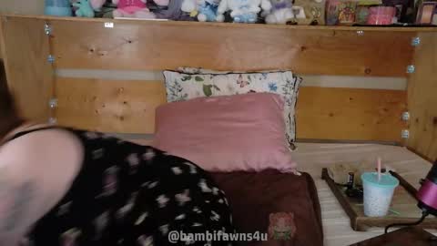 Bambi online show from May 9, 1:29 am