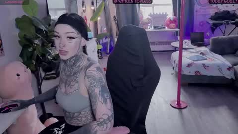 bambitatted online show from February 3, 6:45 pm