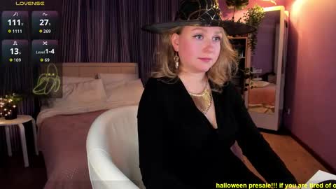 Allie online show from November 1, 5:50 pm