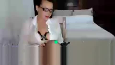 BARBARA DOMME online show from July 9, 9:39 pm