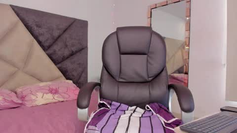 Barbara  online show from April 1, 12:06 pm