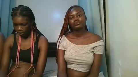 queen online show from November 12, 9:57 pm