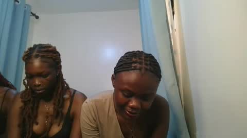 queen online show from March 7, 11:28 am