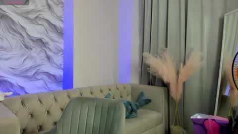 Snapshot of barbie_staze chatting on October 5, 2:16 am Barbie Staze online show from October 5, 2:16 am