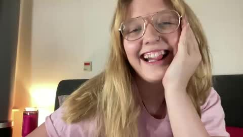 barbiegirl966 online show from January 5, 8:42 pm