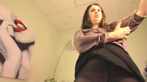 battymoll online show from December 20, 4:00 pm