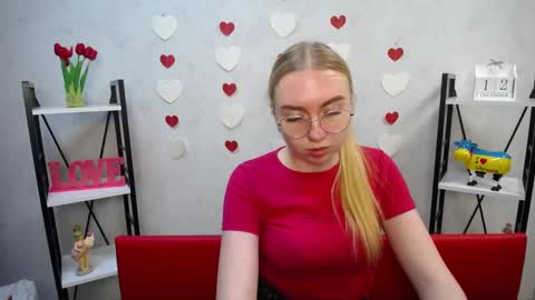 BeatriceFlyy online show from December 12, 4:32 pm