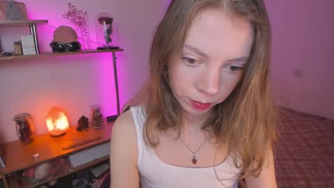 Snapshot of beautyeliise chatting on January 28, 9:08 am Eliise online show from January 28, 9:08 am