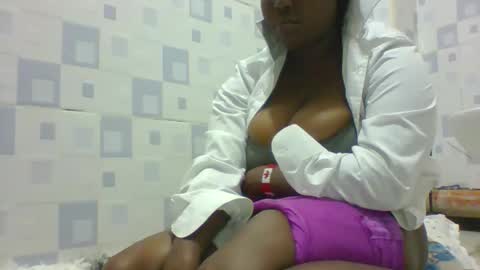 bebswee21 online show from January 6, 9:40 pm