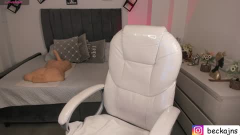 Marzhie online show from January 16, 2:08 pm