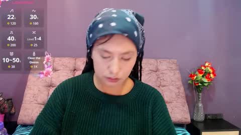 Becky online show from December 22, 1:25 pm