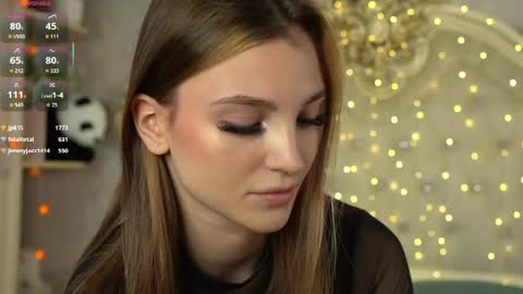 Melissa online show from June 1, 1:02 pm