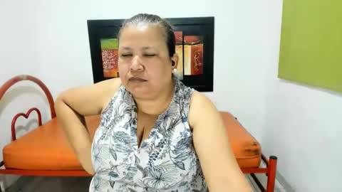 Snapshot of beckyummys chatting on February 20, 11:42 am beckyummys online show from February 20, 11:42 am