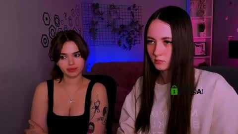 Bella online show from April 22, 11:51 am