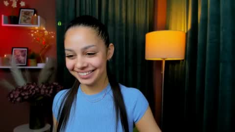 Bella online show from April 14, 3:23 pm