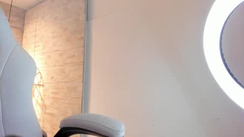  BELLA  online show from March 2, 5:08 am