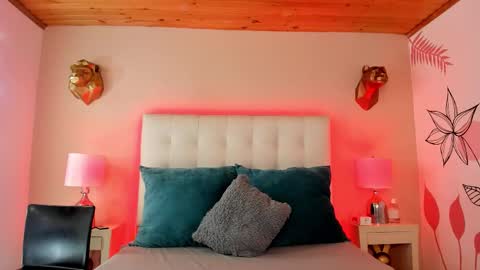 Bella roxe online show from November 29, 12:53 pm