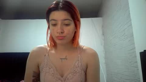 bella_thorne1999 online show from July 21, 9:48 pm